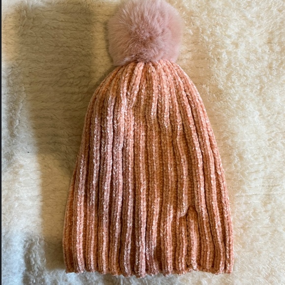 Soft Pink Beanie - Picture 2 of 3